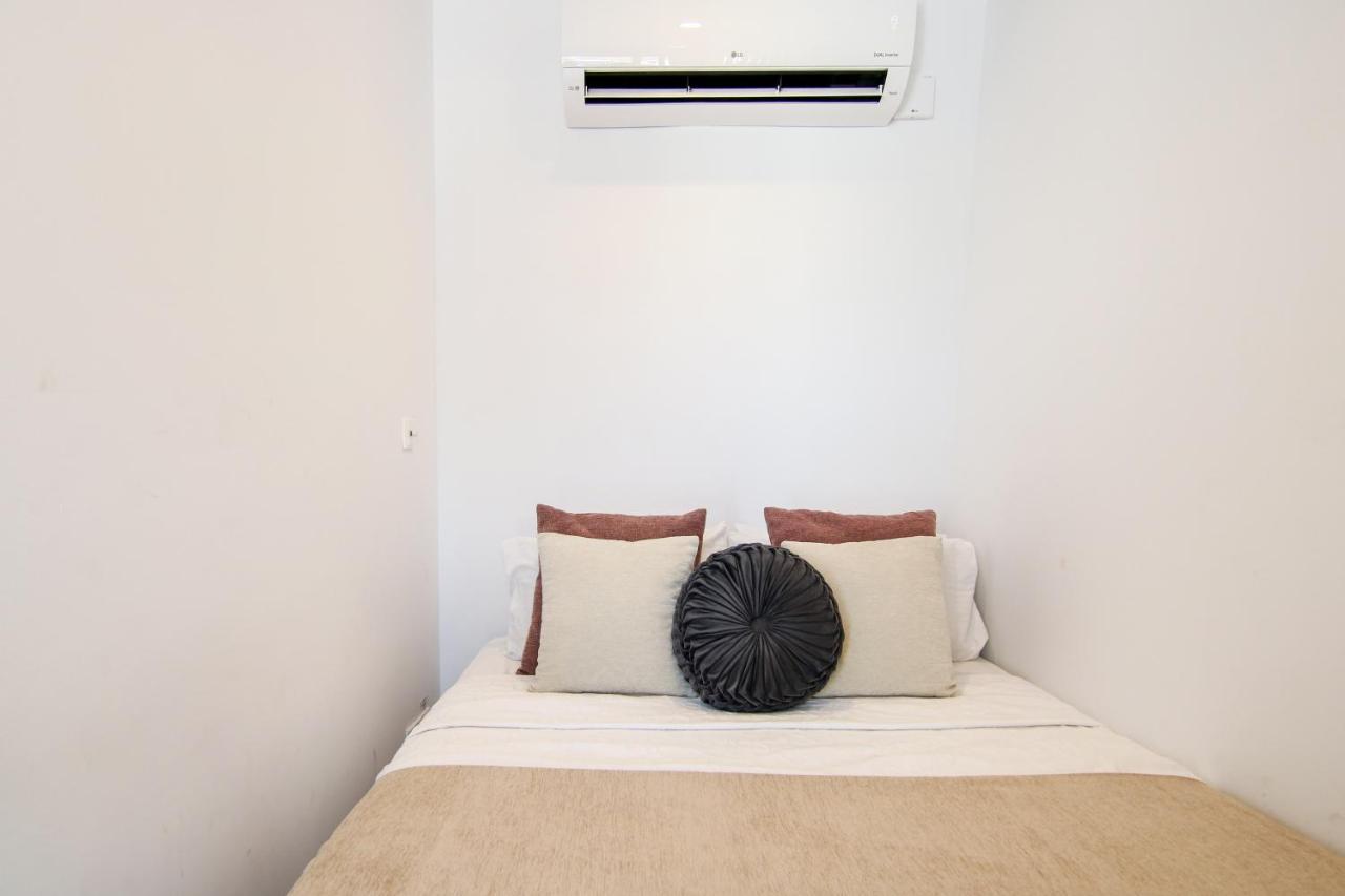 Phaedrus Living - Seaside Luxury Flat Harbour 103 Apartment Paphos Bagian luar foto
